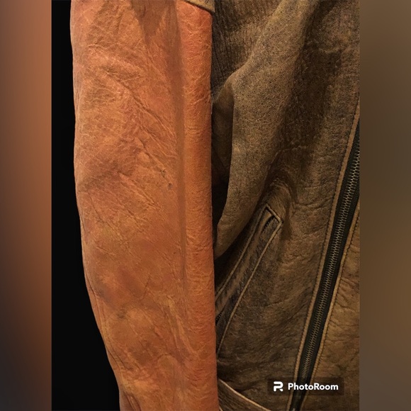 Vintage 90’s DKNY Leather Bomber Jacket S-M - Picture 7 of 13